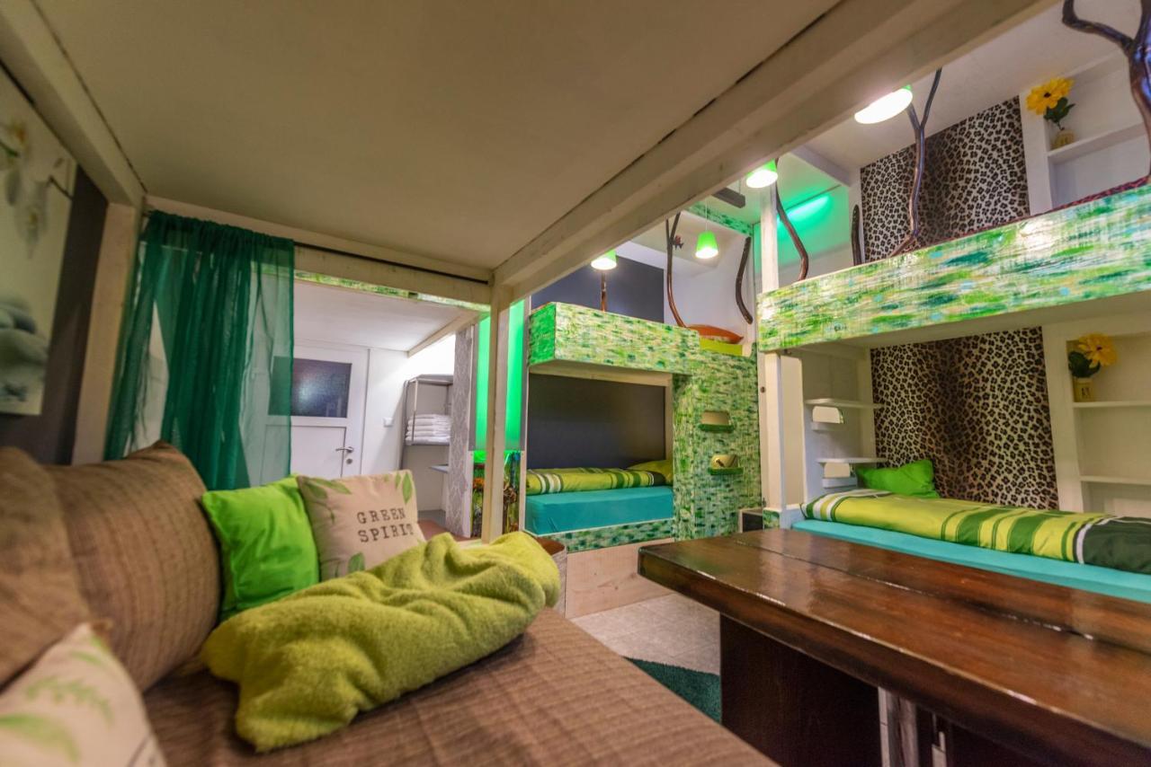 Ricardo Team-Hostel Пєщана-Увала Екстер'єр фото